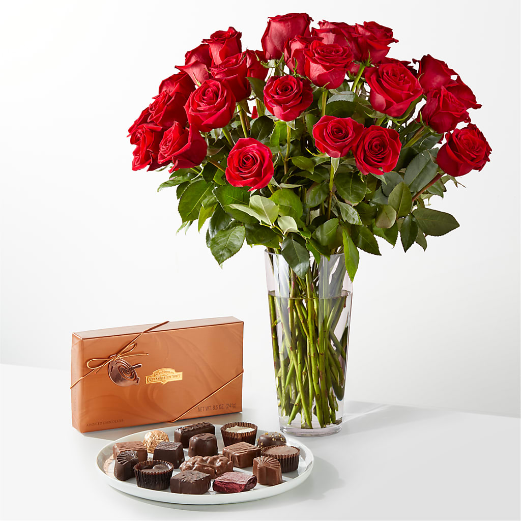 Romantic Long Stem Red Rose Bouquet Bundles – Royalty Flowers, Alexandria VA