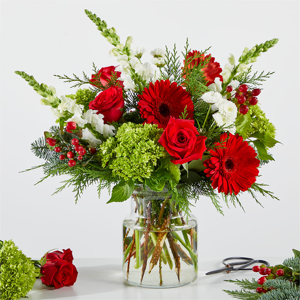Merry Moment Bouquet – A Florist Original – Royalty Flowers, Alexandria VA