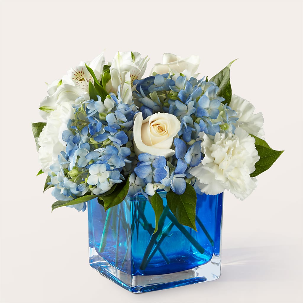 Soothing Waters Bouquet – Royalty Flowers, Alexandria VA