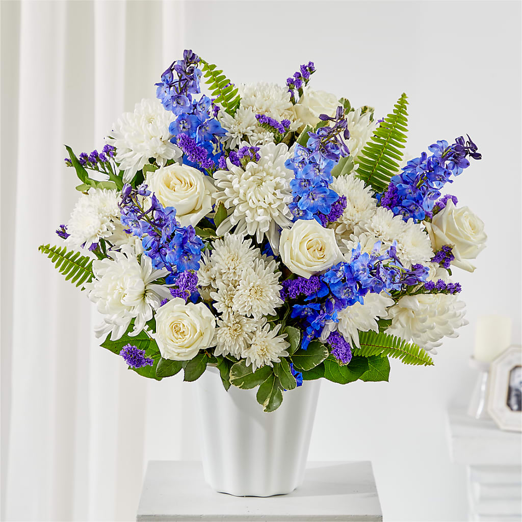 Hold Dear Tabletop Basket – Royalty Flowers, Alexandria VA