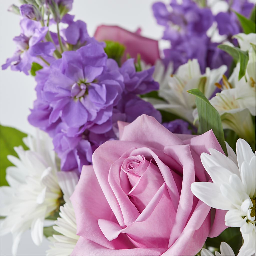 Garden of Peace Bouquet –  Royalty Flowers, Alexandria VA