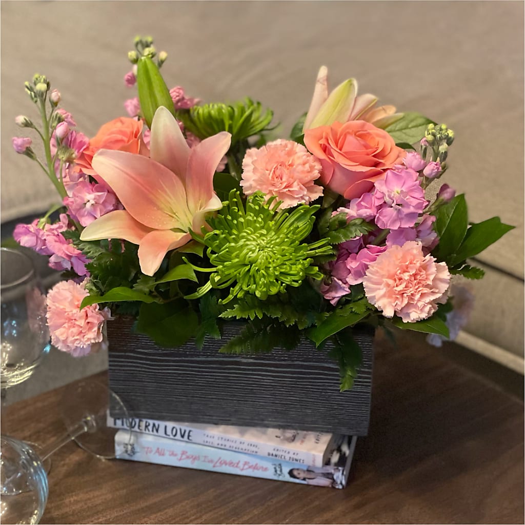 Beautiful Spirit Basket –  Royalty Flowers, Alexandria VA