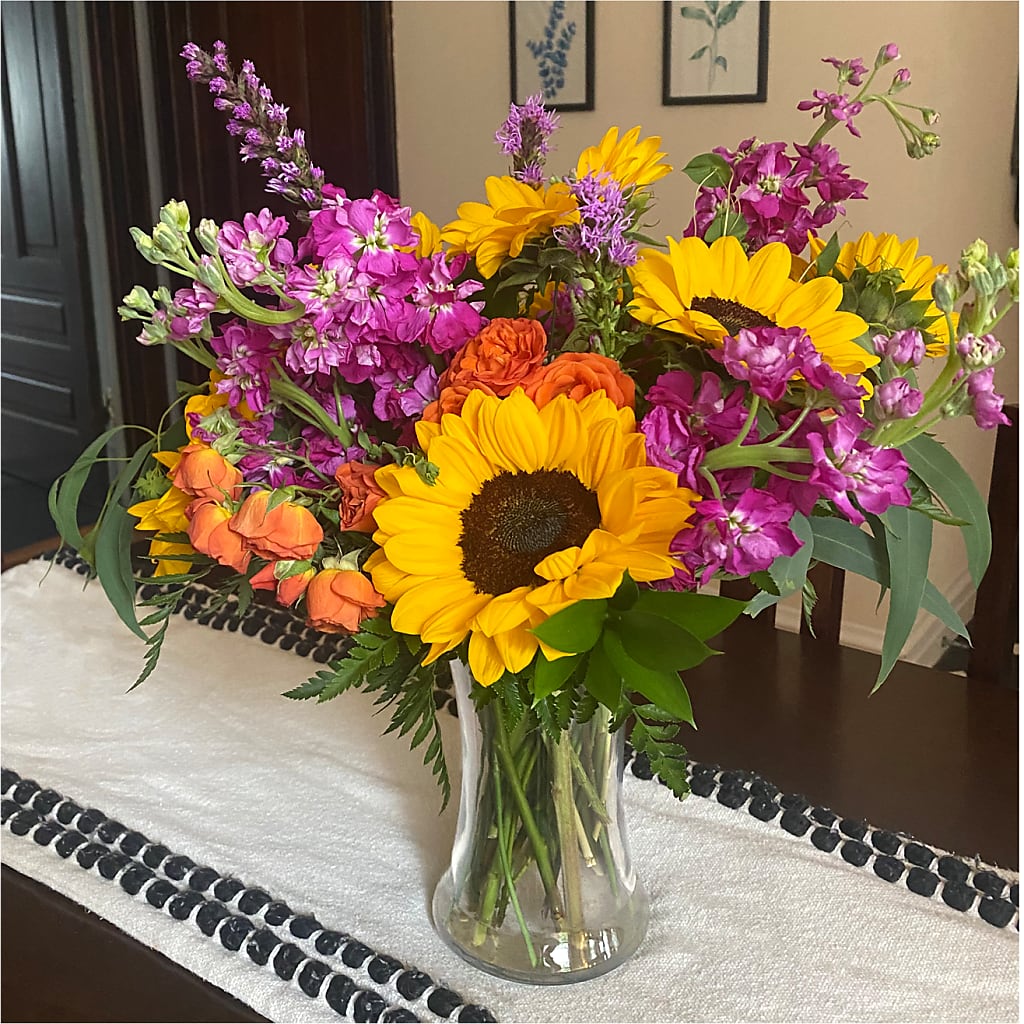 Rays of Life Bouquet –  Royalty Flowers, Alexandria VA