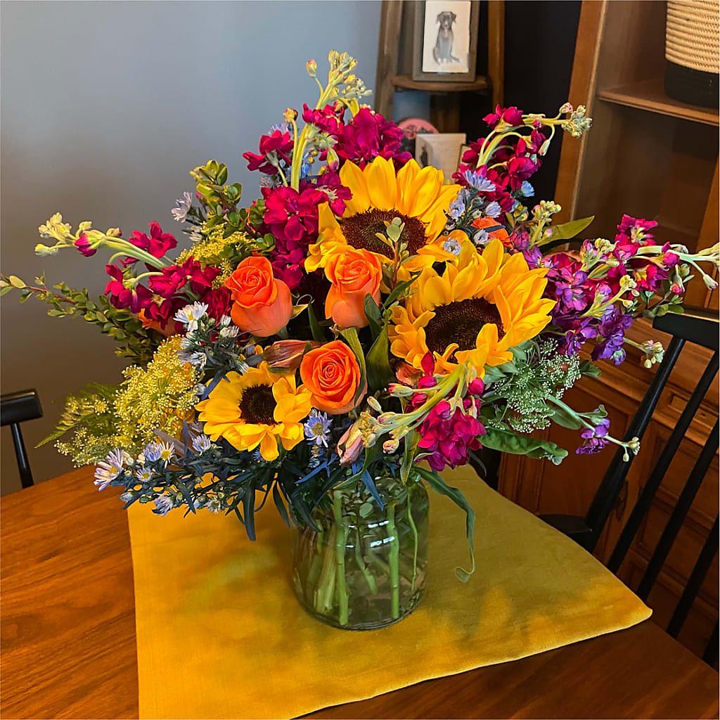 Rays of Life Bouquet –  Royalty Flowers, Alexandria VA