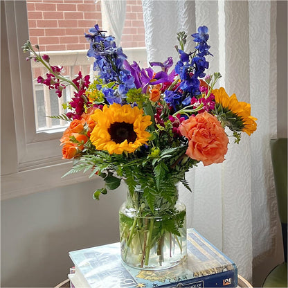 Rays of Life Bouquet –  Royalty Flowers, Alexandria VA