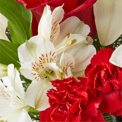 Holiday Season Bouquet –  Royalty Flowers, Alexandria VA