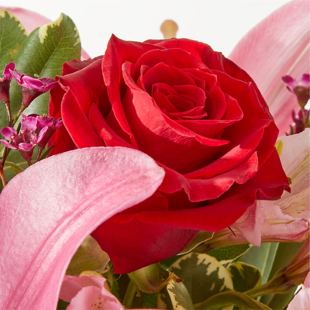 Lucky in Love Bouquet –  Royalty Flowers, Alexandria VA
