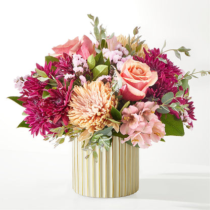 Berry Cobbler Bouquet with Ivory Vase –  Royalty Flowers, Alexandria VA