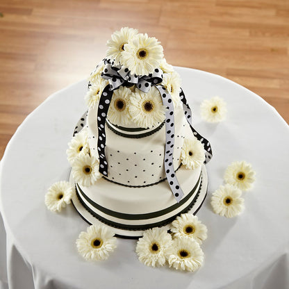 Simple Sophistication Cake Décor –  Royalty Flowers, Alexandria VA